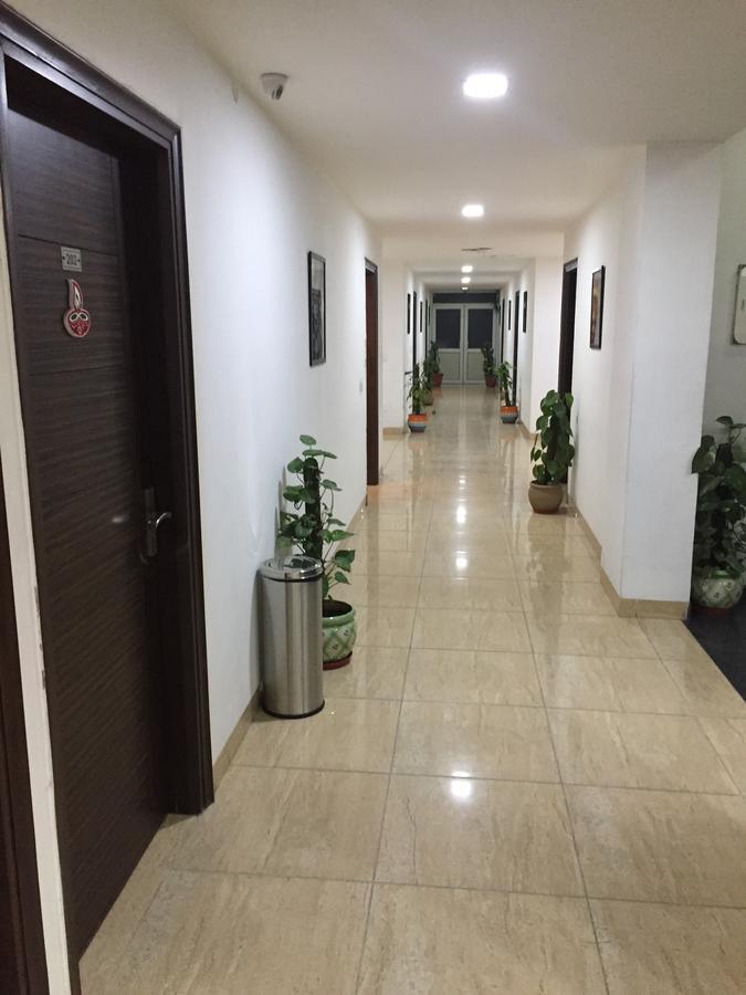 Cyber Inn Gurgaon Exteriör bild